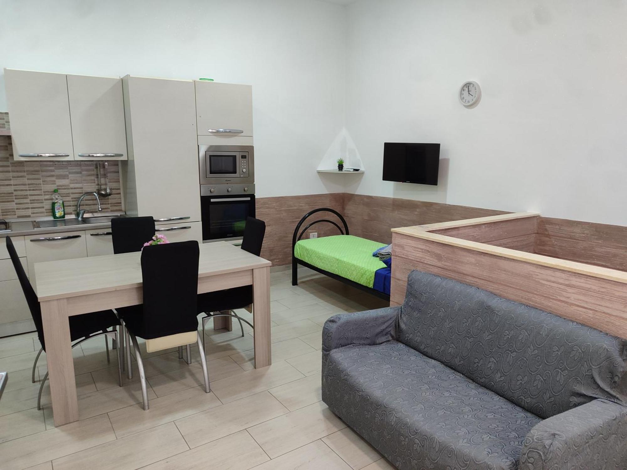 Al Civico 13 Apartman Foggia Kültér fotó
